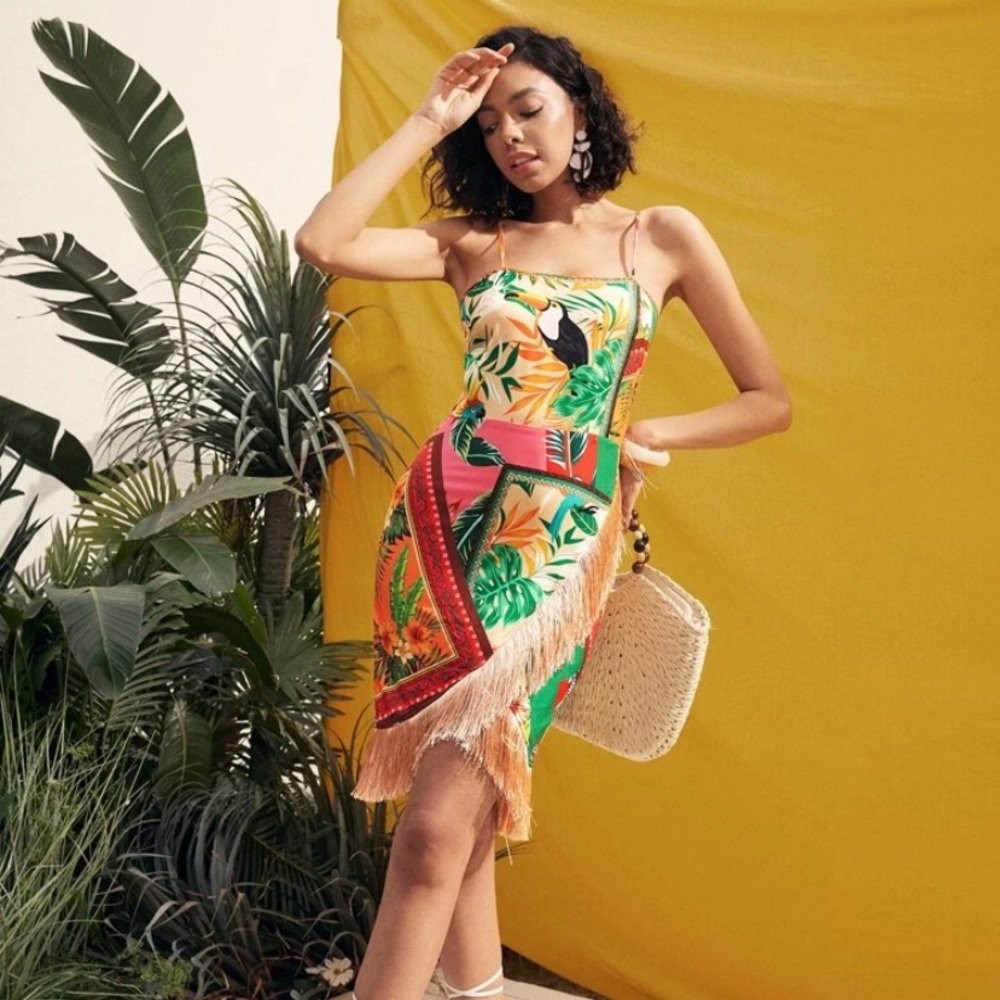 NEW INVENTORY 🌴Tropical Print Wrap Hem Fringe Trim Cami Dress🌴 - Picture 4 of 6